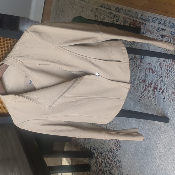 Vince leather jacket *blush colour* - Picture 4 of 16